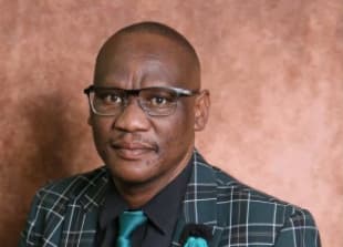 Portrait of Cllr Peter George